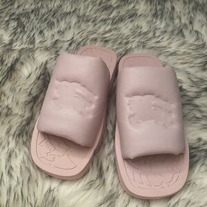 Burberry Cameo Leather Slide Sandals